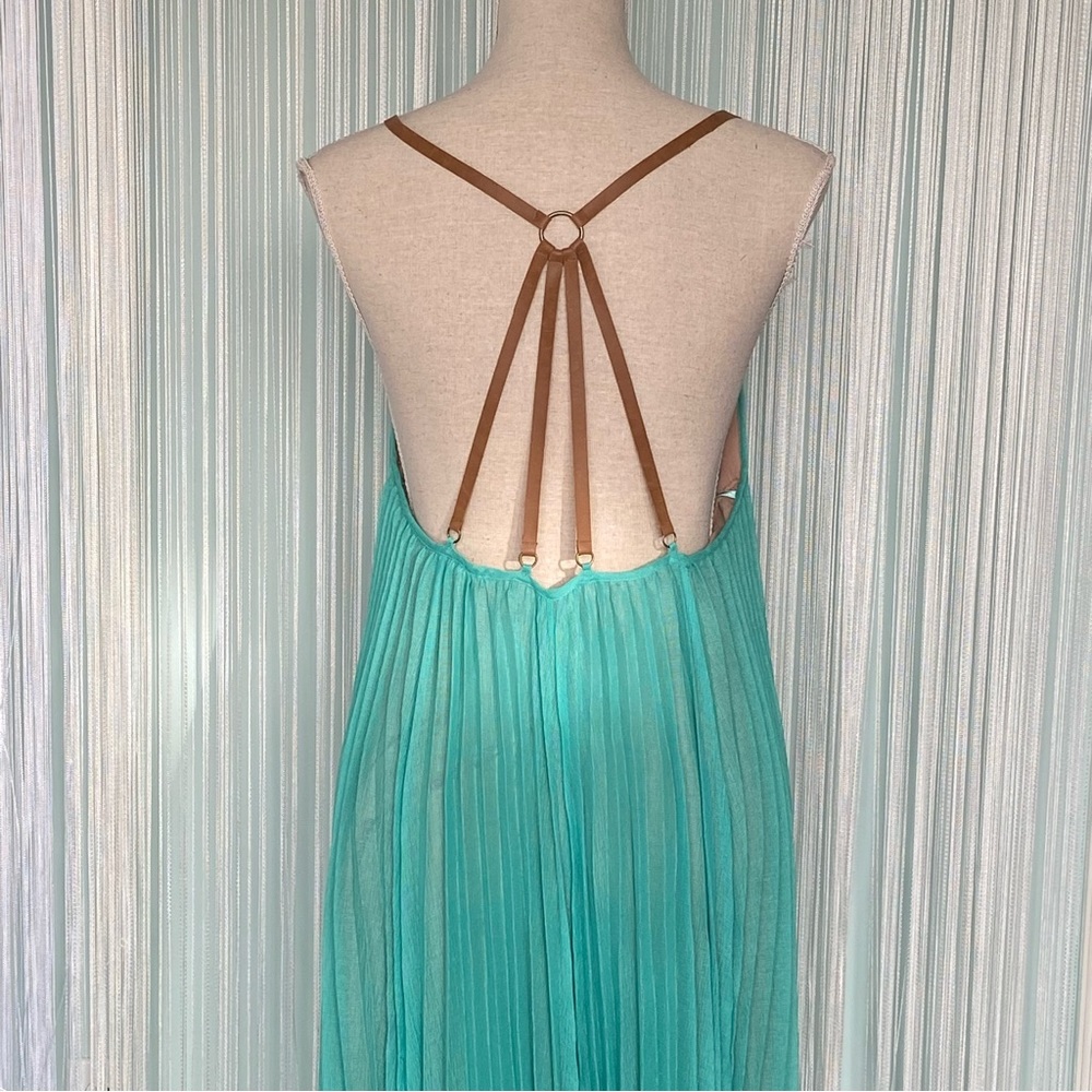 BCBGMAXAZRIA Pleated Maxi Dress NWT Size L - Picture 6 of 17
